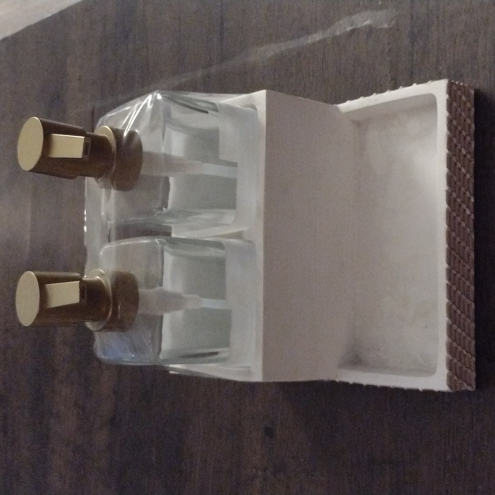 Set of soap dispensers